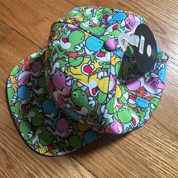 Super Mario Bros Adult Yoshi hat - Picture 5 of 5